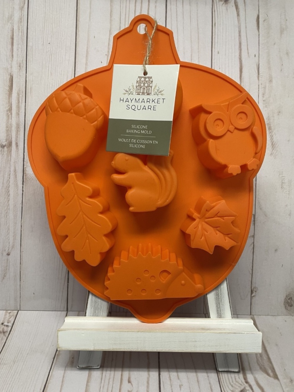 Silicone Baking Mold 7 Cavity Mini Cake Treat Pan Fall Pumpkin Acorn Leaf NEW